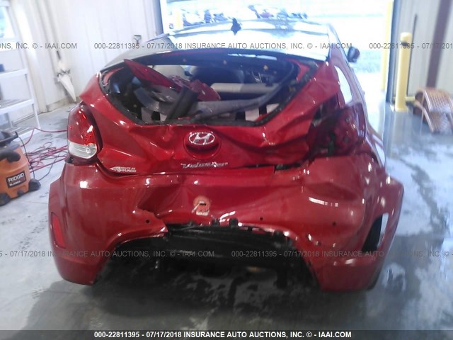 KMHTC6AD9DU109592 - 2013 HYUNDAI VELOSTER RED photo 6