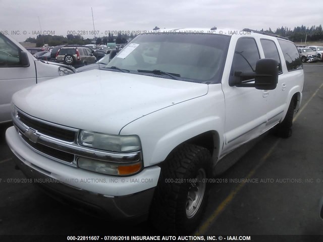 3GNGK26G73G186152 - 2003 CHEVROLET SUBURBAN K2500 WHITE photo 2