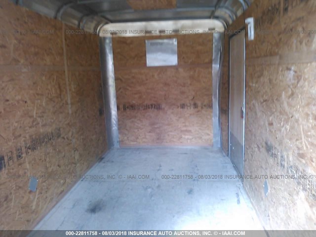 4D6EB1219GC043393 - 2016 CARGO CRAFT ENCLOSED  WHITE photo 5