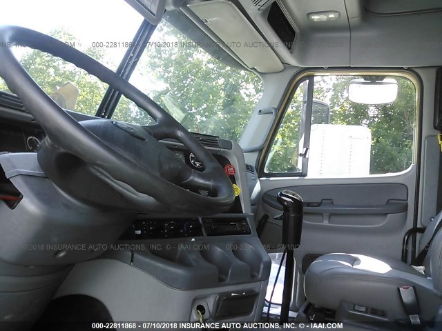 1FUJA6DR7BDAS5322 - 2011 FREIGHTLINER COLUMBIA COLUMBIA GOLD photo 5