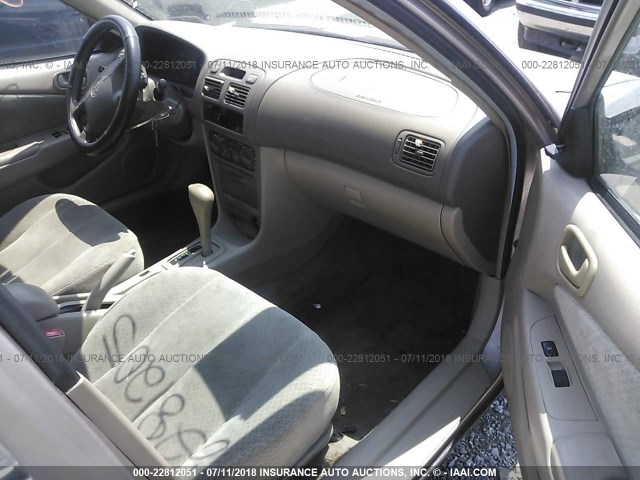 2T1BR12E6YC343779 - 2000 TOYOTA COROLLA VE/CE/LE 银色 照片 5