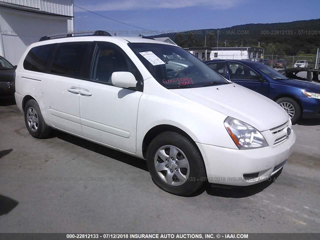 KNDMB233686244550 - 2008 KIA SEDONA EX/LX WHITE photo 1