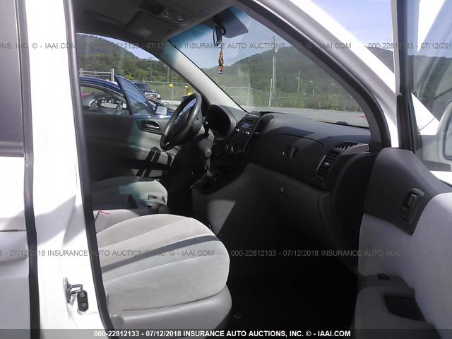 KNDMB233686244550 - 2008 KIA SEDONA EX/LX WHITE photo 5