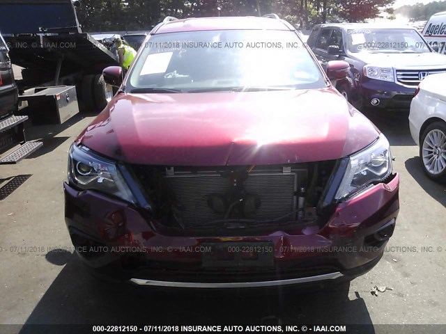 5N1DR2MMXHC676977 - 2017 NISSAN PATHFINDER S/SV/SL/PLATINUM 红色 照片 6