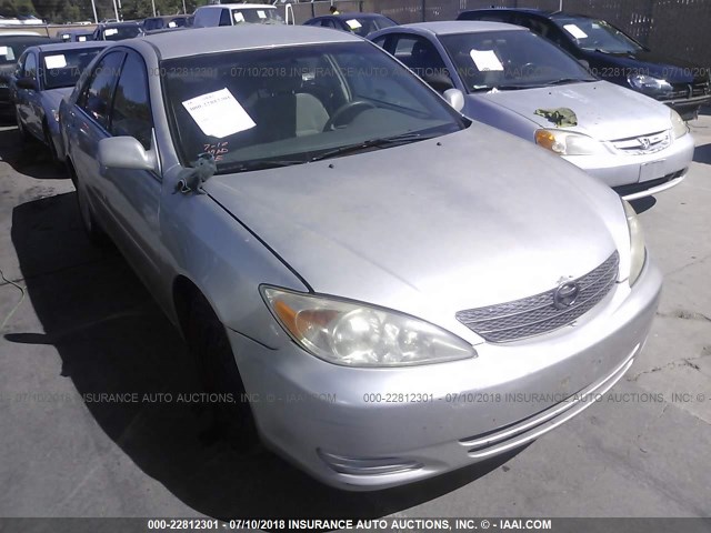 4T1BE32K14U856024 - 2004 TOYOTA CAMRY LE/XLE/SE 银色 照片 1