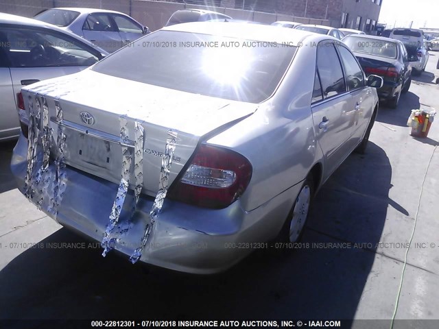 4T1BE32K14U856024 - 2004 TOYOTA CAMRY LE/XLE/SE 银色 照片 4