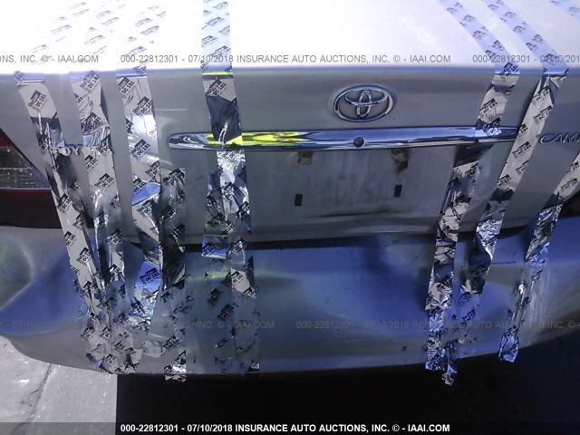 4T1BE32K14U856024 - 2004 TOYOTA CAMRY LE/XLE/SE 银色 照片 6