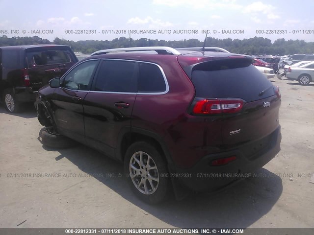 1C4PJLLB7JD612605 - 2018 JEEP CHEROKEE LATITUDE PLUS RED photo 3