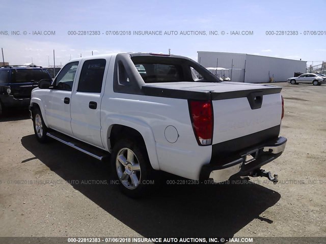 3GNEC12Z35G173911 - 2005 CHEVROLET AVALANCHE C1500 WHITE photo 3