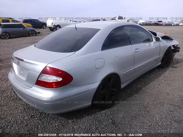 WDBTJ56J56F179017 - 2006 MERCEDES-BENZ CLK 350 SILVER photo 4