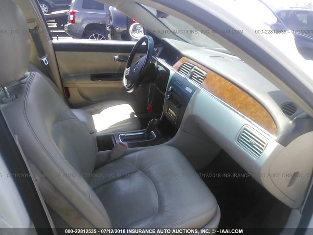 2G4WE567951209970 - 2005 BUICK LACROSSE CXS WHITE photo 5