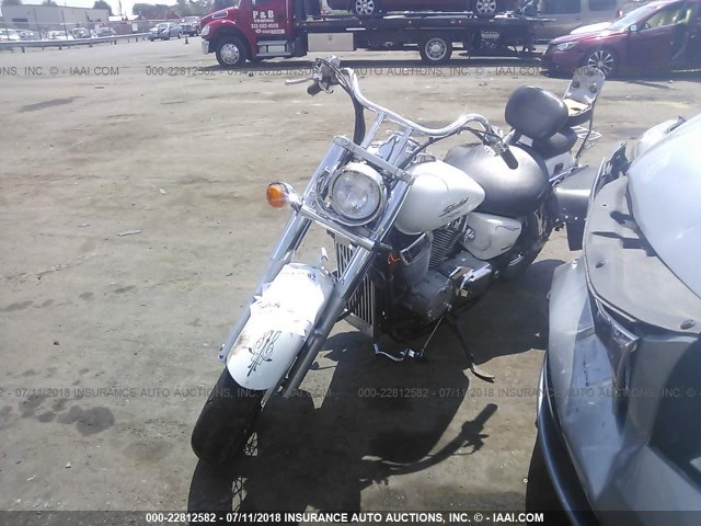 JH2RC50047M301733 - 2007 HONDA VT750 WHITE photo 2