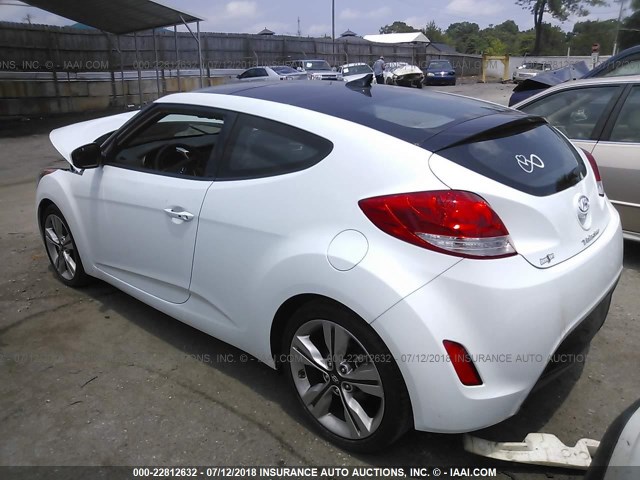 KMHTC6AD7HU322045 - 2017 HYUNDAI VELOSTER WHITE photo 3