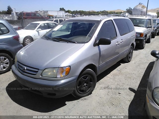 4T3ZF13C01U382111 - 2001 TOYOTA SIENNA LE/XLE SILVER photo 2