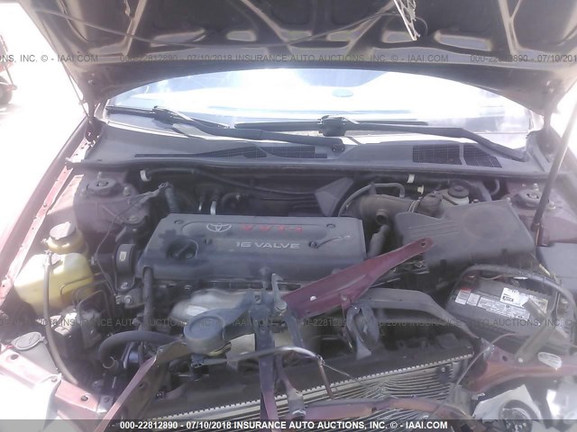 JTDBE32K520103010 - 2002 TOYOTA CAMRY LE/XLE/SE წითელი ფოტო 10
