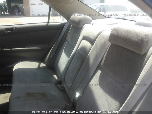 JTDBE32K520103010 - 2002 TOYOTA CAMRY LE/XLE/SE წითელი ფოტო 8