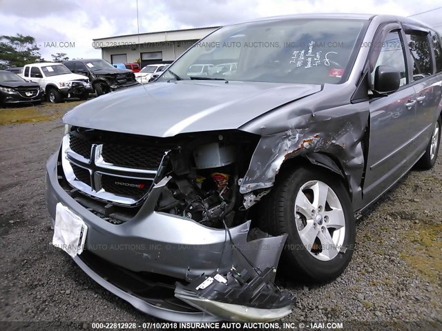 2C4RDGBG6DR719635 - 2013 DODGE GRAND CARAVAN SE SILVER photo 6