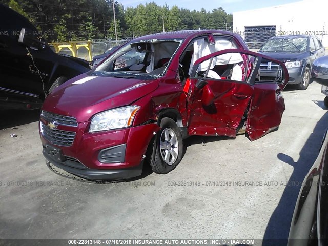 KL7CJPSB0FB212599 - 2015 CHEVROLET TRAX 1LS RED photo 2