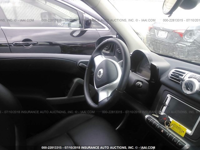 WMEEJ3BA9FK805780 - 2015 SMART FORTWO PURE/PASSION WHITE photo 5