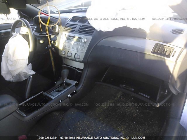 4T1FA38P97U120730 - 2007 TOYOTA CAMRY SOLARA SE/SLE Light Blue photo 5