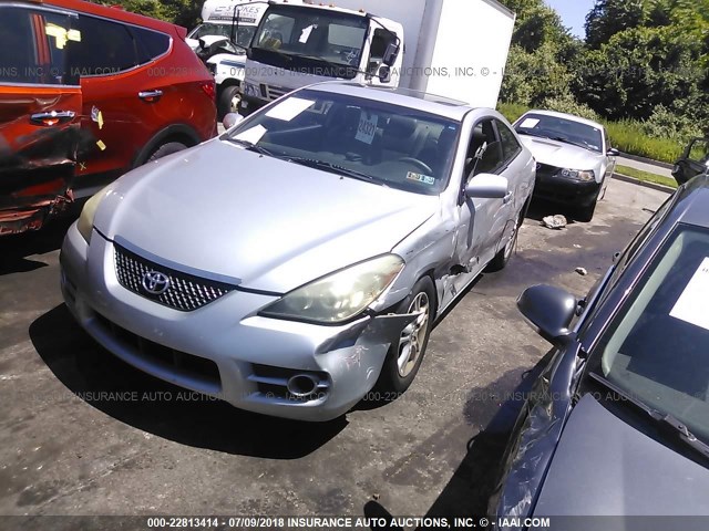 4T1CE30PX7U753062 - 2007 TOYOTA CAMRY SOLARA SE/SLE ნაცრისფერი ფოტო 2
