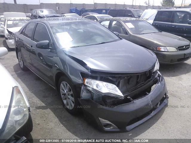 4T4BF1FK7ER398752 - 2014 TOYOTA CAMRY L/SE/LE/XLE 灰色 照片 1