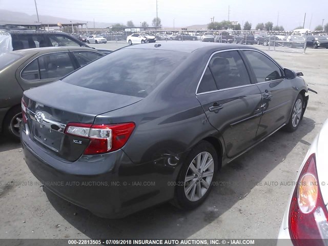 4T4BF1FK7ER398752 - 2014 TOYOTA CAMRY L/SE/LE/XLE 灰色 照片 4