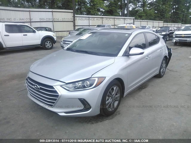 5NPD84LF5JH262781 - 2018 HYUNDAI ELANTRA SEL/VALUE/LIMITED SILVER photo 2