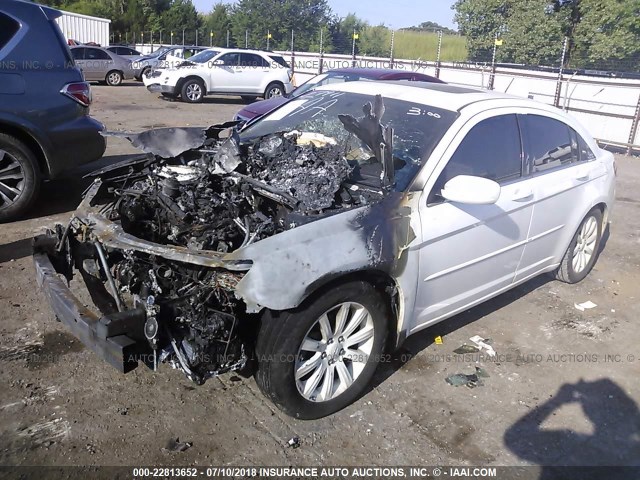 1C3CCBBB8CN207911 - 2012 CHRYSLER 200 TOURING WHITE photo 2