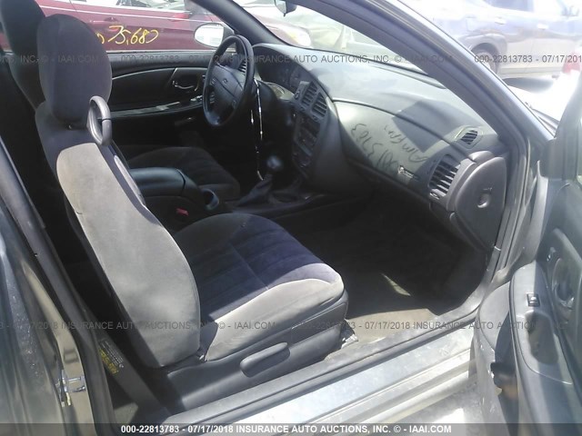 2G1WW12E859137975 - 2005 CHEVROLET MONTE CARLO LS ნაცრისფერი ფოტო 5