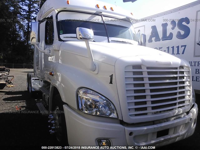 1FUJGLDR8ASAU3612 - 2010 FREIGHTLINER CASCADIA 125  WHITE photo 1