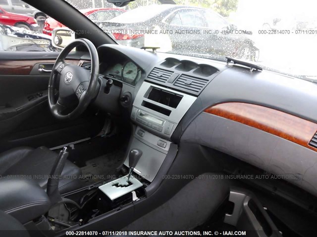 4T1FA38P46U078367 - 2006 TOYOTA CAMRY SOLARA SE/SLE WHITE photo 5