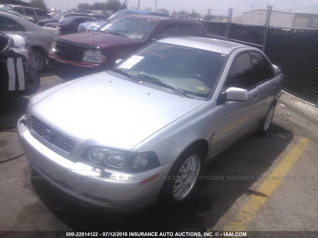 YV1VS27514F065465 - 2004 VOLVO S40 1.9T GRAY photo 2