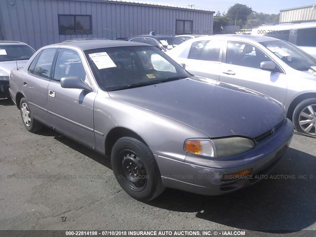 JT2BG12K9T0394751 - 1996 TOYOTA CAMRY DX/LE/XLE BROWN photo 1