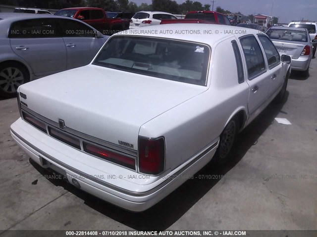 1LNLM81W3VY733084 - 1997 LINCOLN TOWN CAR EXECUTIVE WHITE photo 4