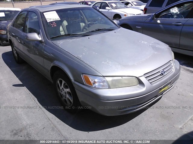 JT2BF28K1W0100831 - 1998 TOYOTA CAMRY LE/XLE Թուխ լուսանկար 1