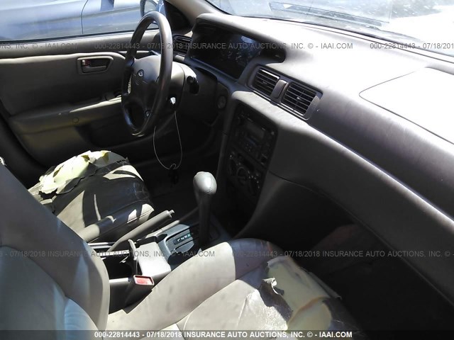 JT2BF28K1W0100831 - 1998 TOYOTA CAMRY LE/XLE Թուխ լուսանկար 5