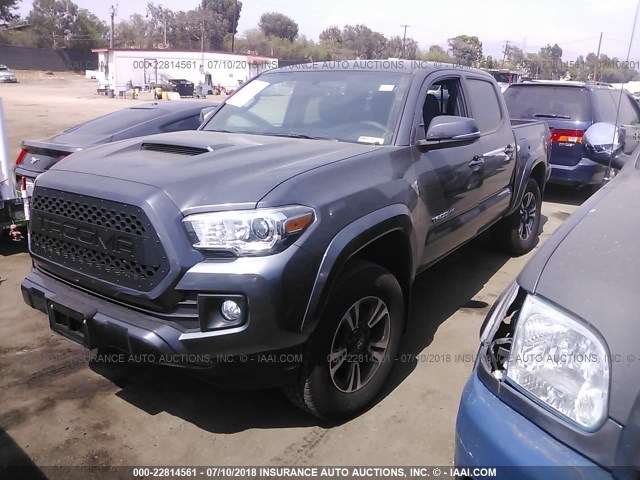 3TMAZ5CN8HM045100 - 2017 TOYOTA TACOMA DBL CAB/SR5/TRD SPORT/OR GRAY photo 2