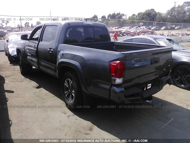 3TMAZ5CN8HM045100 - 2017 TOYOTA TACOMA DBL CAB/SR5/TRD SPORT/OR GRAY photo 3