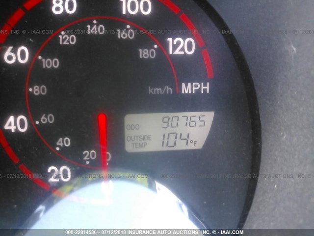 2T1KR38E04C256599 - 2004 TOYOTA COROLLA MATRIX XR GRAY photo 7