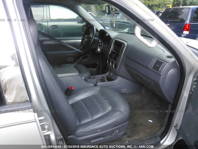 1FMZU73W53UA77055 - 2003 FORD EXPLORER XLT/XLT SPORT/NBX 银色 照片 5