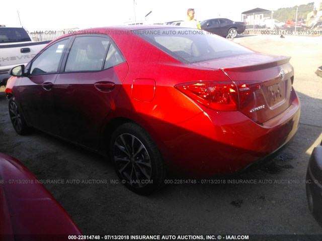 2T1BURHE4JC094800 - 2018 TOYOTA COROLLA L/LE/XLE/SE/XSE RED photo 3