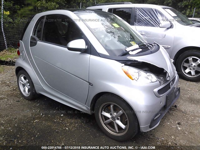 WMEEJ3BA8FK811666 - 2015 SMART FORTWO PURE/PASSION SILVER photo 1