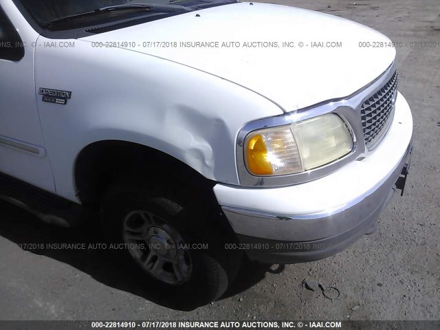 1FMPU16L81LB69480 - 2001 FORD EXPEDITION XLT WHITE photo 6