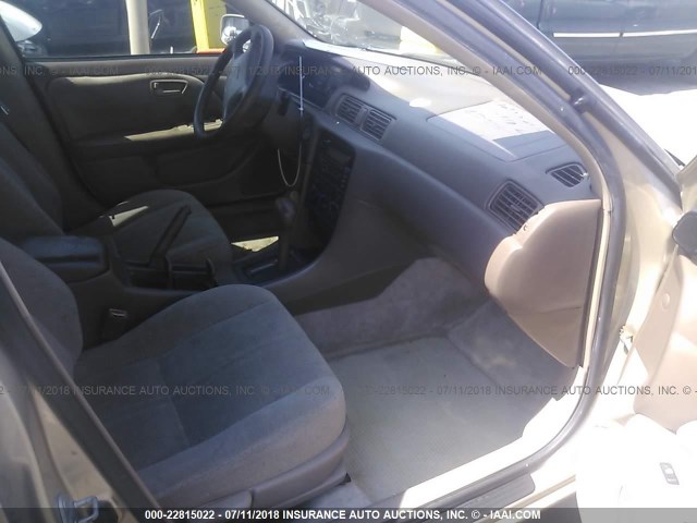 JT2BG22K910595259 - 2001 TOYOTA CAMRY CE/LE/XLE ოქროსფერი ფოტო 5