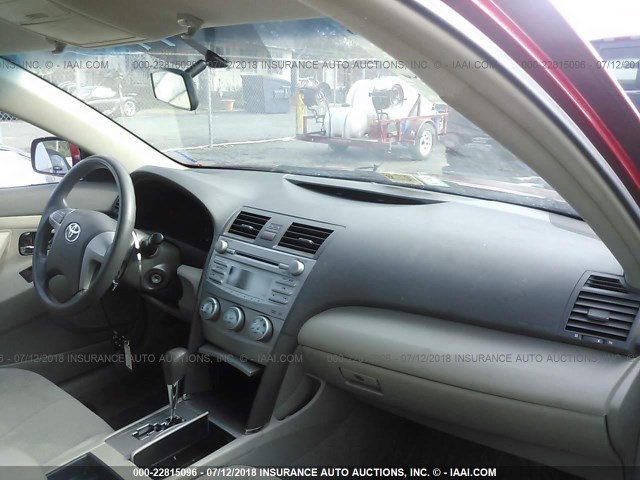 4T1BE46K48U258337 - 2008 TOYOTA CAMRY CE/LE/XLE/SE RED photo 5