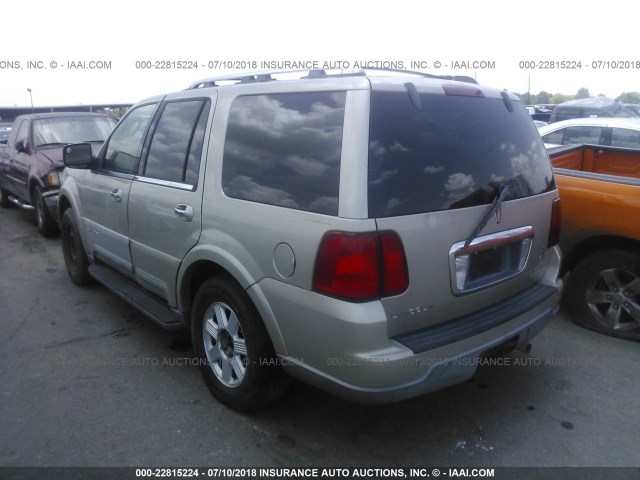 5LMFU27R74LJ19420 - 2004 LINCOLN NAVIGATOR GOLD photo 3