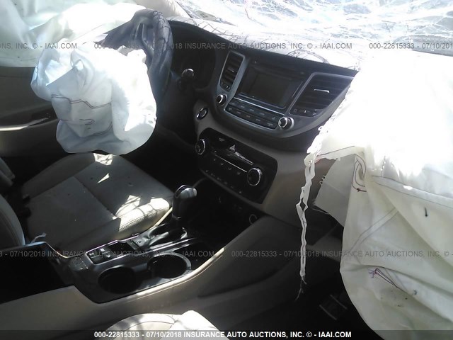 KM8J3CA28GU212690 - 2016 HYUNDAI TUCSON LIMITED/SPORT AND ECO/SE WHITE photo 5