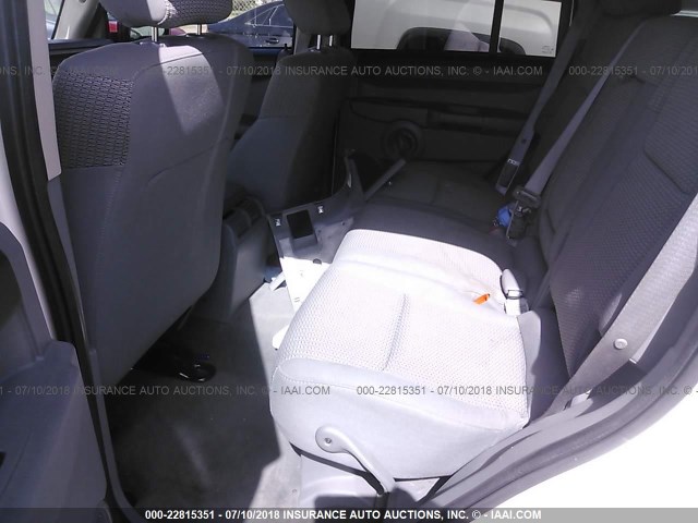 1J8HH48K97C604690 - 2007 JEEP COMMANDER 白色 照片 8