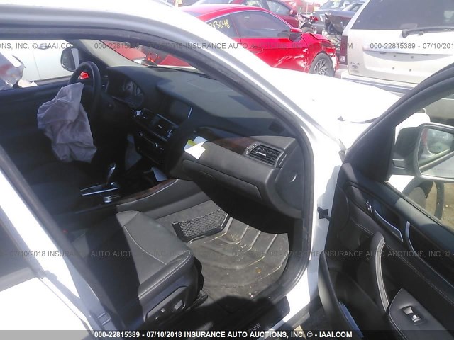 5UXWX9C30H0T17335 - 2017 BMW X3 XDRIVE28I WHITE photo 5